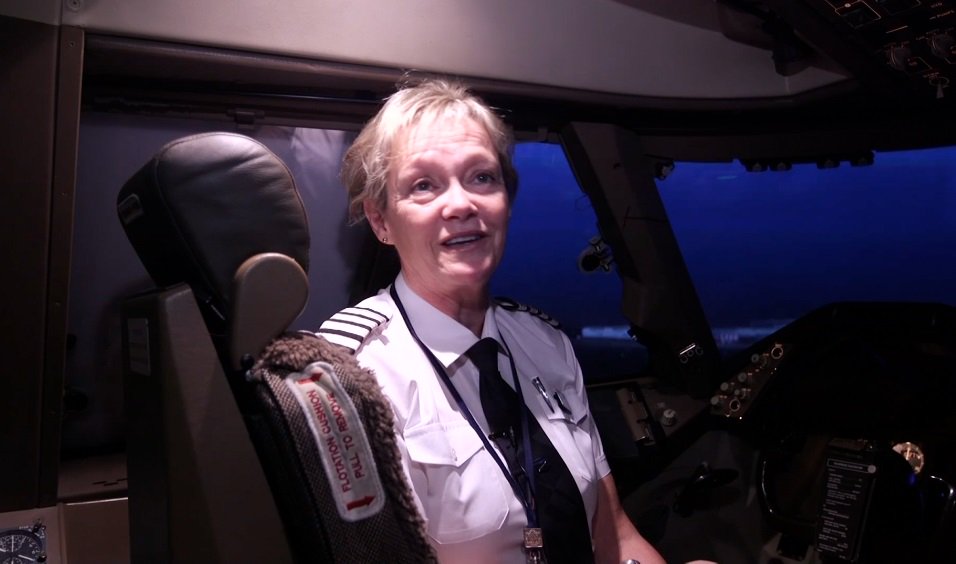 One woman flies commercial jets. The other woman fixes them. What the airlines are doing to recruit more like them: https://reut.rs/2DfaHtm #WorldatWork #WomenPilots