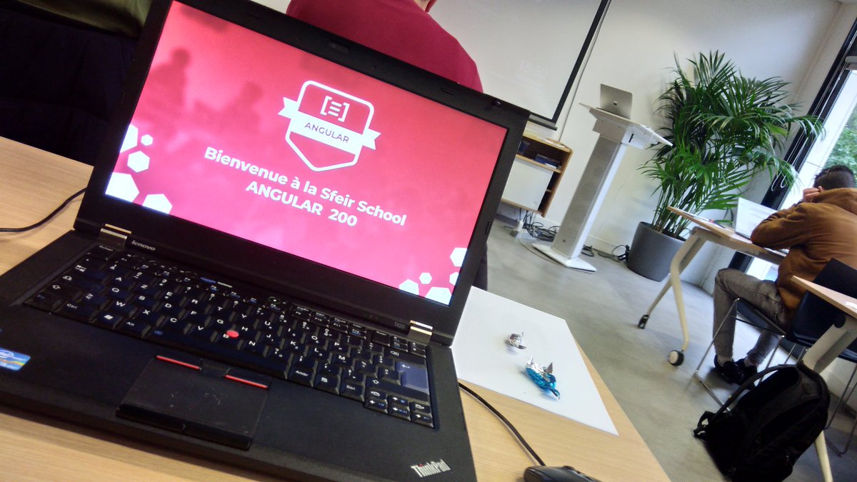 soufatn's tweet image. Merci beaucoup @cbalit pour cette superbe formation #angular #ItsJustAngular #sfeirschool @sfeir