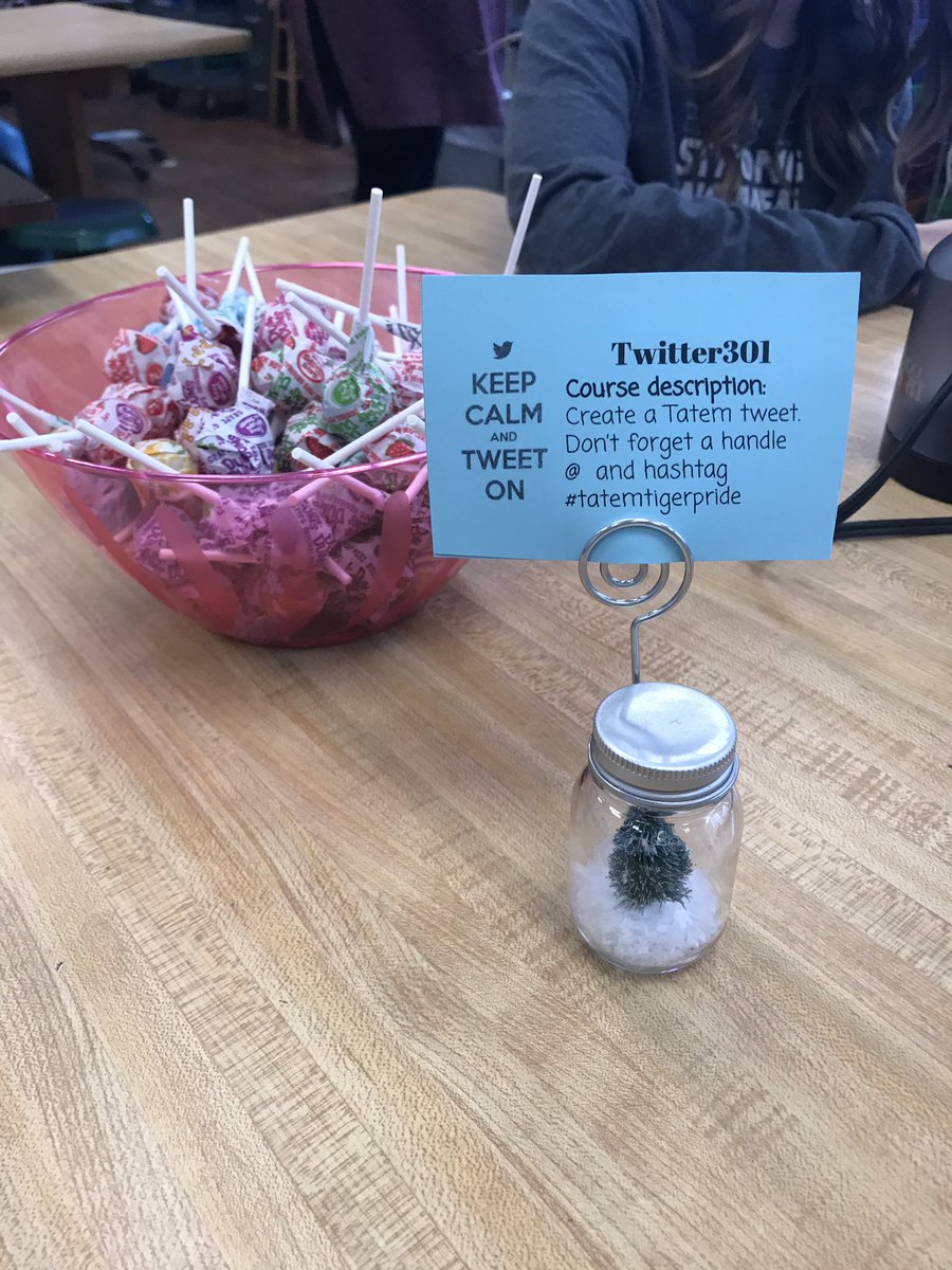 JFTatemES's tweet image. Twitter Party! 🎈🎉🎊@JFTatemES #teacherslearning #fun #lollipops