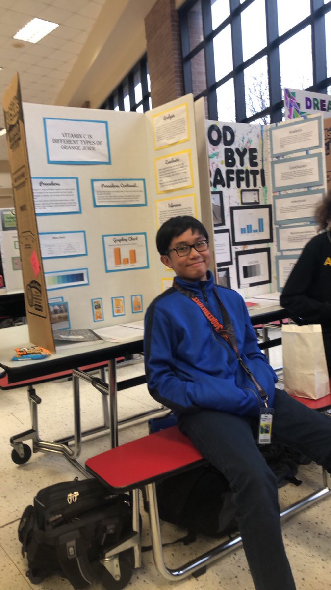 Trimble_Choir's tweet photo. AMS CUBS at Science Fair last night #aliefimission #alieffinearts https://t.co/UjBwcBaxwX