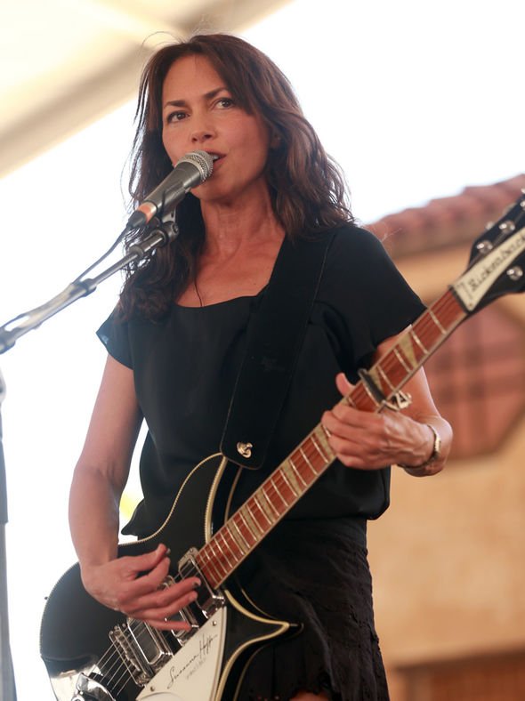 Happy birthday to the lovely and talented Susanna Hoffs!  The Bangles leader turns 60 today! 