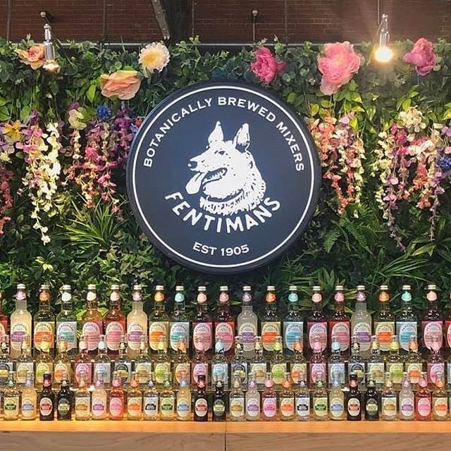 RT 3dset '#Throwback

#Repost fullcircle_team
・・・
#ThirstyThursday The #FCdesign and fentimansltd have joined forces again, and this time the botanical's are oversees in Berlin at the BCB CONvent #BuildingEvents #CreatingExperiences '