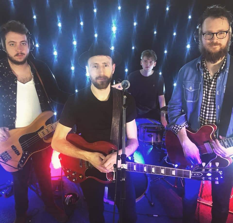 bespoke_pr's tweet photo. @AndyCroweMusic and his band popped into @BBCDerby today for a music session and a chat to @martynmnw. You catch Andy this Friday at Blacksmiths Lounge Derby.
#andycrowe #blacksmithslounge #derby #bbcradioderby #radio #session #music #band https://t.co/P7pchOhQEa
