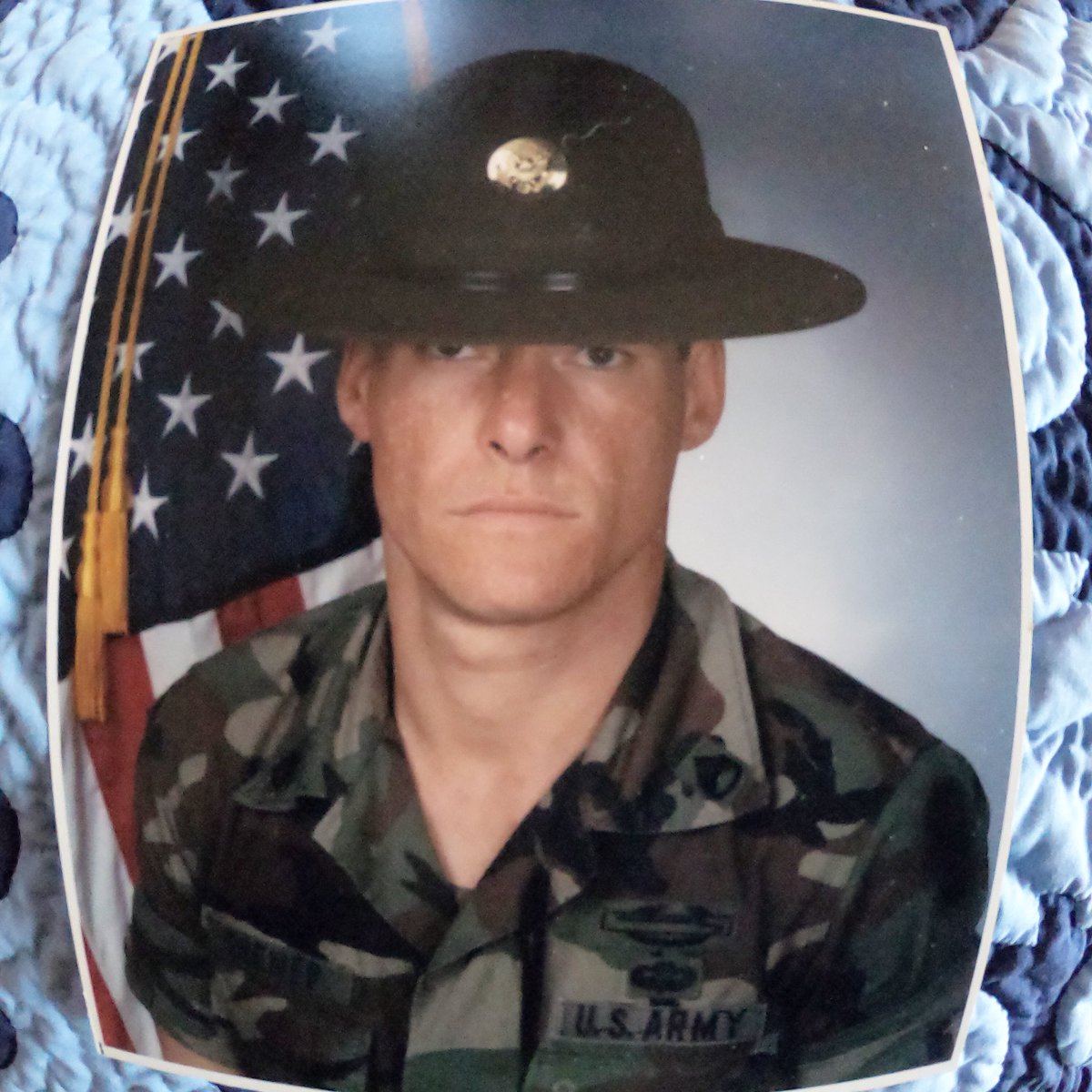 PSbassguide's tweet photo. #TBT First Drill Sergeant portrait, 1987. This Will Defend! ππΊπΈπ½
.
.
.
#95thDivision #ironmenofmetz #Army #reserves #LA #FTLeavenworth #LoneIronmen I #Norfork #FTPolk #FTBenning #1Normandy #Metz 6K #totalbattlecasulties #PattonsArmy https://t.co/U5Fcg4truD