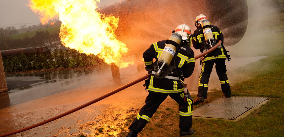 Figurants_com's tweet photo. @sdisardennes @Cross_natsp2019 @ANISPOfficiel @SPompiersFrance Pour le film "Docteur ?" avec Michel Blanc et Hakim Jemili, directrice de casting recherche 4 pompiers intervention gaz 20/45 ans
Infos : https://t.co/jNhSctczKN https://t.co/YxFLFA4dZw
