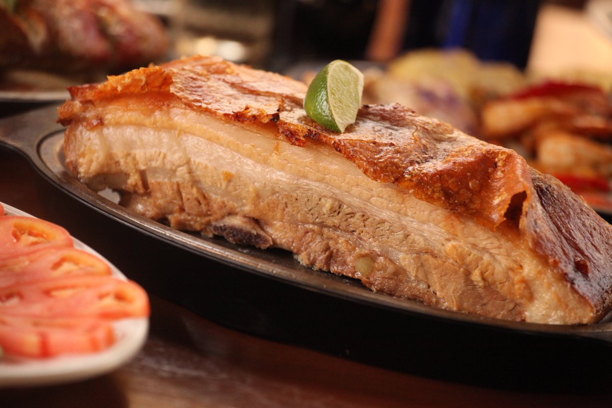 MiBanderaRest's tweet image. Sink your teeth into this! #barrigada #wintereats #pork #eeeeeats #lunch #dinner