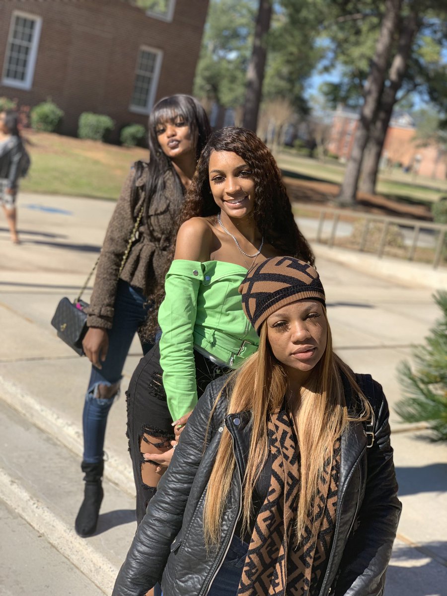 X1kvngX's tweet photo. Same group of bitches ain’t no eh eh to the pictureeeee❤️😝 https://t.co/FvgsV6LJZ4
