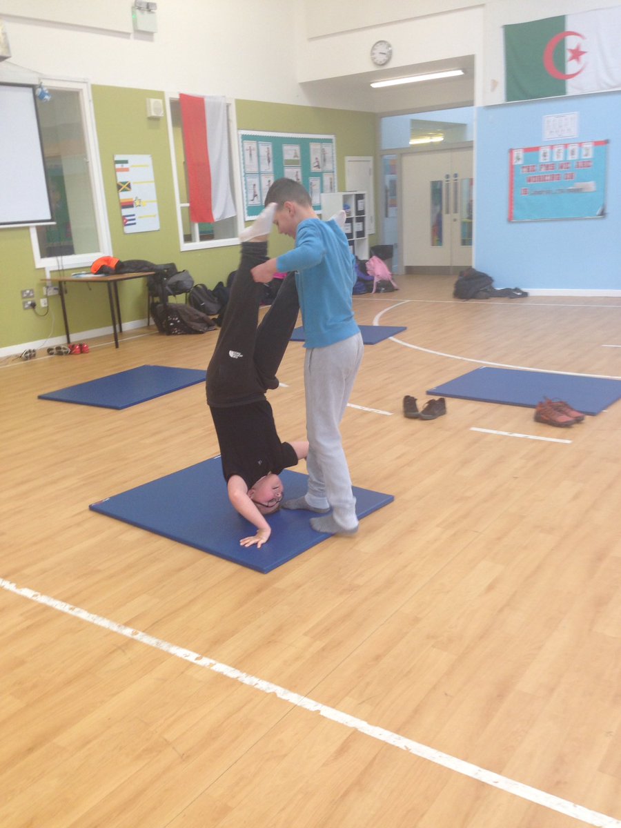 lucaneastet's tweet photo. Can you balance or counter balance!! #polandclass #getmoving https://t.co/rfEoAPw0Wz