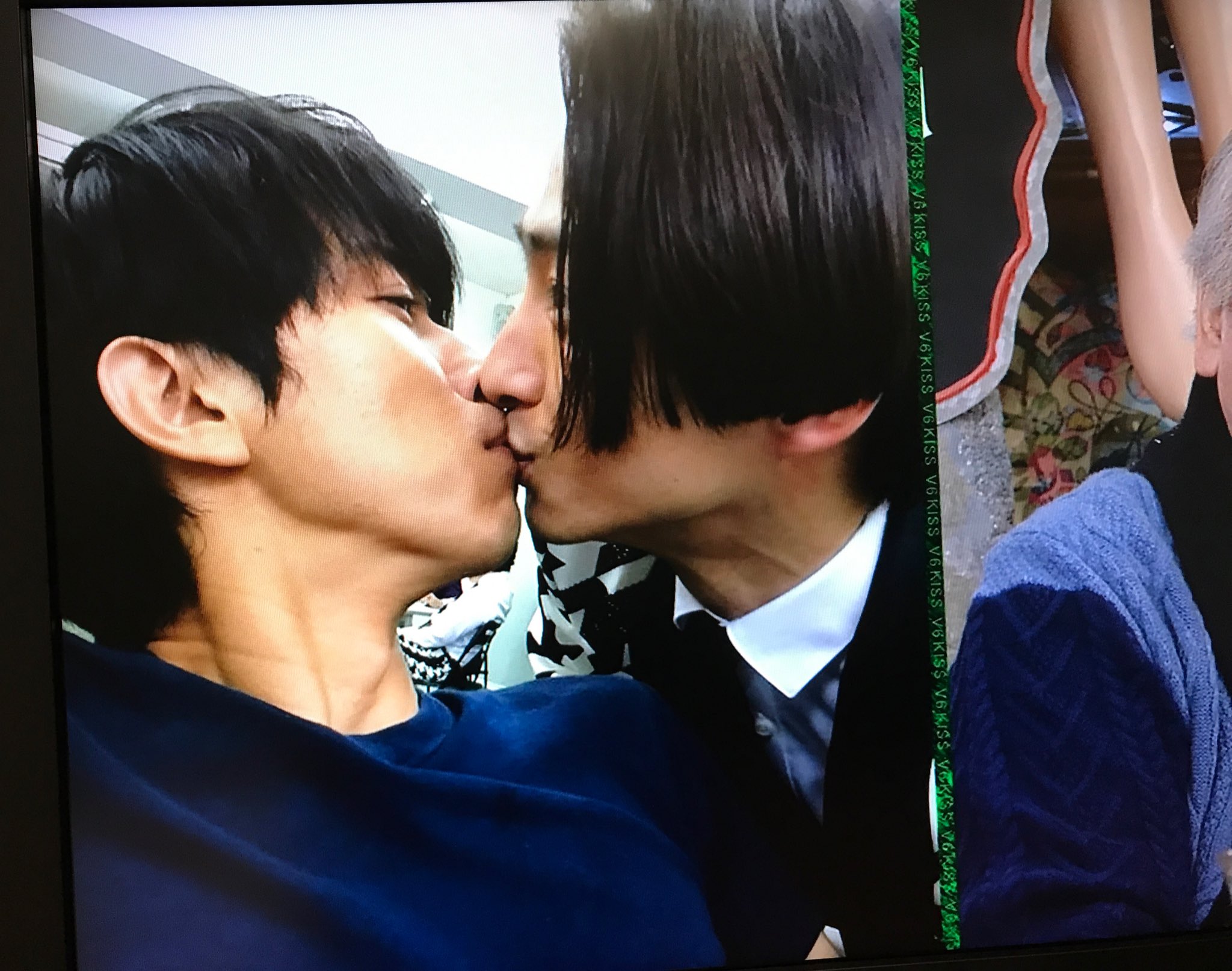 ちょめ イノ健のキス見る度にイノッチのキスの仕方とか腰の抱き方とかに目がいってしまい 普段キス するときこういう抱き方してこういうキスの仕方してるんかよ 爆モテやん エロすぎ ってなる だってお芝居とかじゃないし素の井ノ原快彦としてやってるん ちょめ イノ健のキス見る度にイノッチのキスの仕方とか腰の抱き方とかに目がいってしまい 普段キス するときこういう抱き方してこういうキスの仕方してるんかよ 爆モテやん エロすぎ ってなる だってお芝居とかじゃないし素の井ノ原快彦としてやってるん
