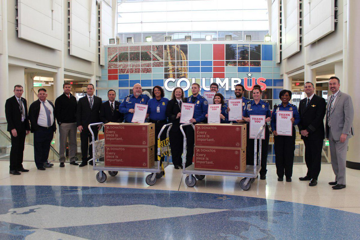 NJASAP's tweet photo. NJASAP, in partnership with @NetJets &amp; @Donatos, expressed their appreciation &amp; extended support to the @ColumbusAirport @TSA officers by purchasing pizza for these airport security agents who have been working without pay throughout the federal government #shutdown. https://t.co/4WjbYSd9Ar