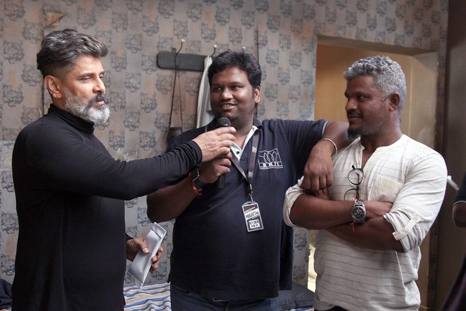 Cinema Express On Twitter Clicks From The Sets Of Chiyaanvikram Starrer Kadaramkondan Directed By Rajesh M Selva Also Starring Aksharahaasan And Abi Hassan Kadaram Kondan Is Bankrolled By Ulaganayagan Kamalhaasan S Raajkamal Films