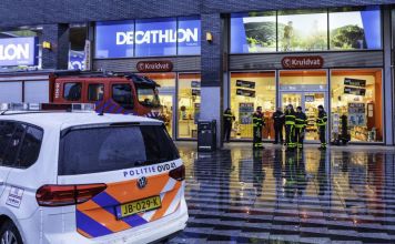 Kruidvat aan Pieter Vredeplein #Ontruimd na ruiken van ‘vreemde lucht’ - bit.ly/2T0xCOz - #PieterVreedeplein #Tilburg #VreemdeLucht