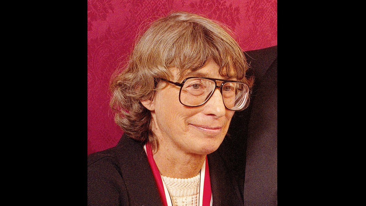 chicagotribune's tweet image. When it's over, I don't want to wonder
if I have made of my life something particular, and real.
I don't want to find myself sighing and frightened,
or full of argument.
I don't want to end up having simply visited the world.

Remembering poet Mary Oliver: trib.al/6e4V6E1