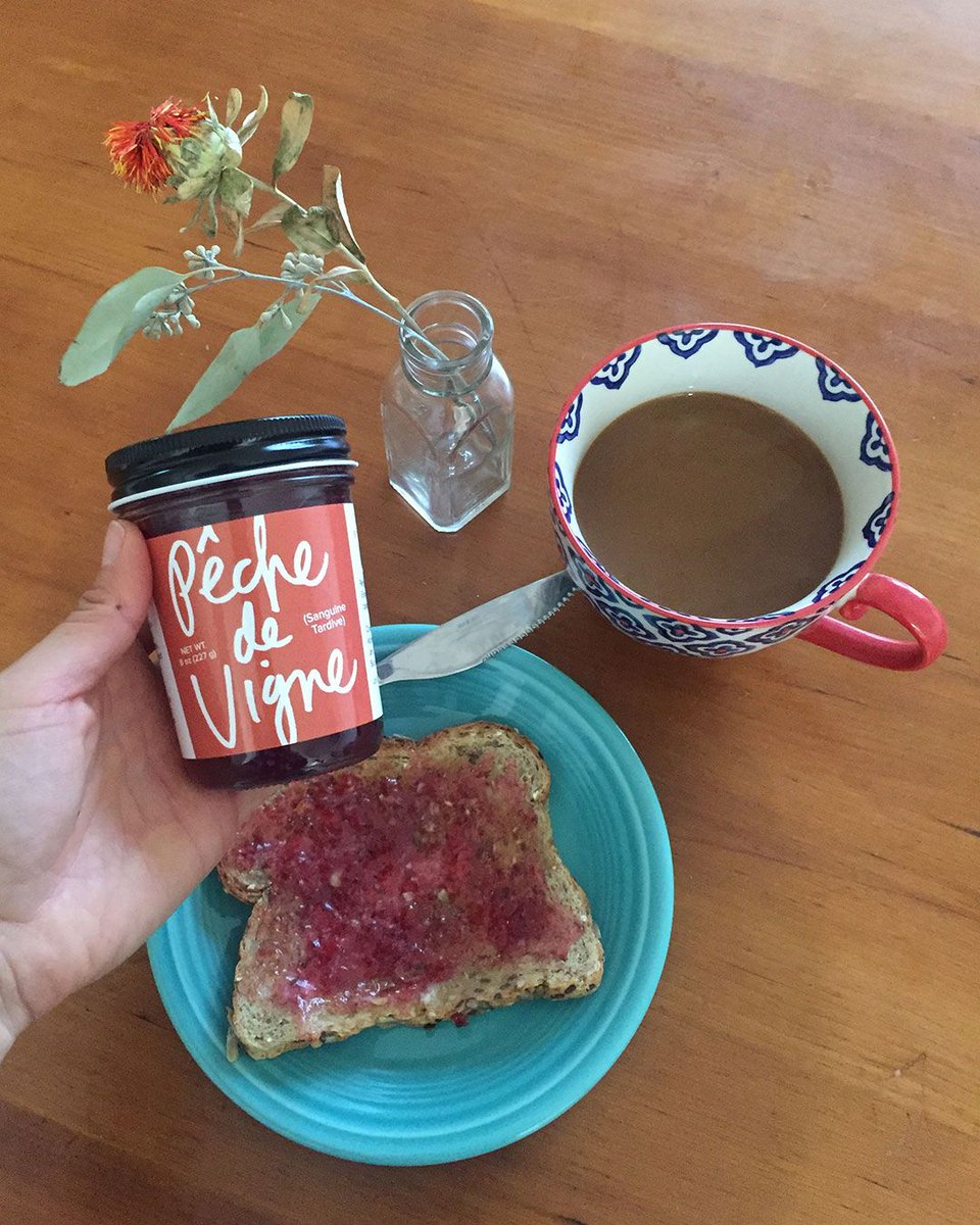 Have you tried our Pêche de Vigne (vineyard peach) jam yet? 🍑 Made with peaches grown at #Popelouchum, our estate vineyard + Farm and packed by <a href="/FICjamCo/">FriendInCheesesJamCo</a>. More info: buff.ly/2Boe9Qu