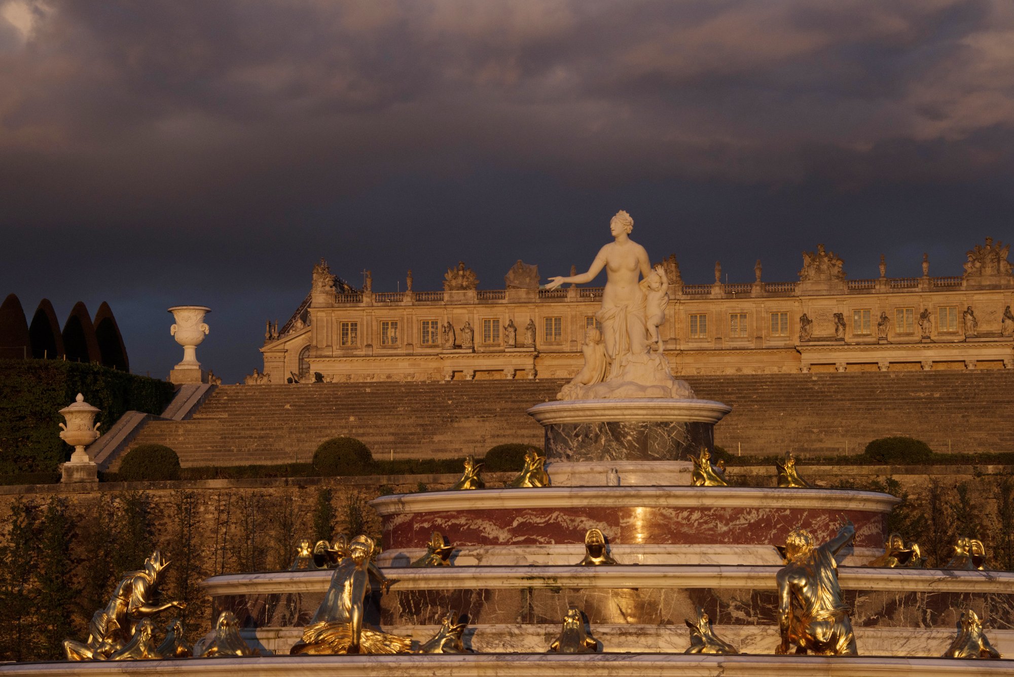 Chateau De Versailles En Twitter Citation Ce N Est Pas Un Palais C Est Une Ville Entiere Superbe En Sa Grandeur Superbe En Sa Matiere Charles Perrault Le Siecle De Louis Le