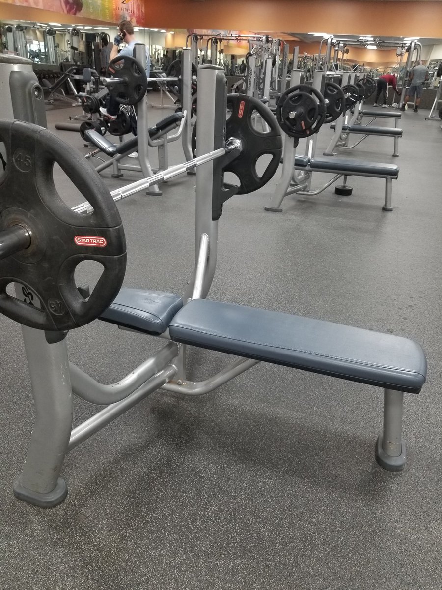 0_excuses's tweet photo. @LAFitness always unracked weights. Do u not care? https://t.co/TgEl9AjMjB