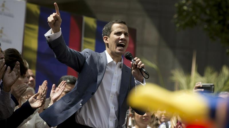 DolarToday's tweet photo. ¡UNIDAD Y CALLE! La oposición toma un nuevo aire en su lucha por derrocar la dictadura -► https://t.co/THdV1lFaaL https://t.co/HoJRXUAF2F