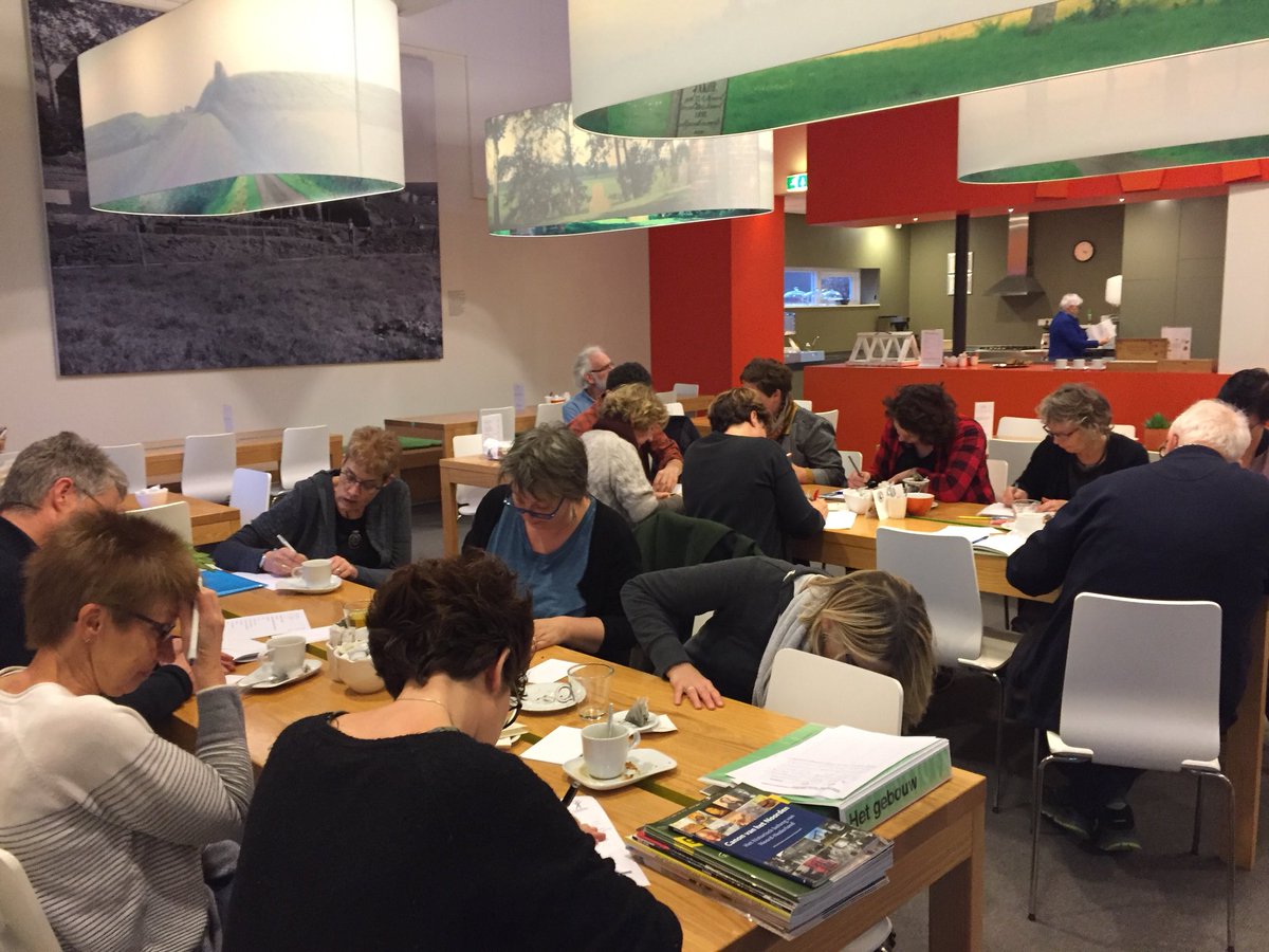 MetAgnesBakker's tweet photo. Bijna vergeten! Afgelopen maandag waren we met leerkrachten uit @GemWkwartier bij het Wierdenlandmuseum in kader van door IVN gaaf project Wad’n Wonder over ons prachtig @WerelderfgoedWZ @IVNRegioNoord #NDCE @waddentweets @univgroningen @provgroningen https://t.co/2YjwgVufHy