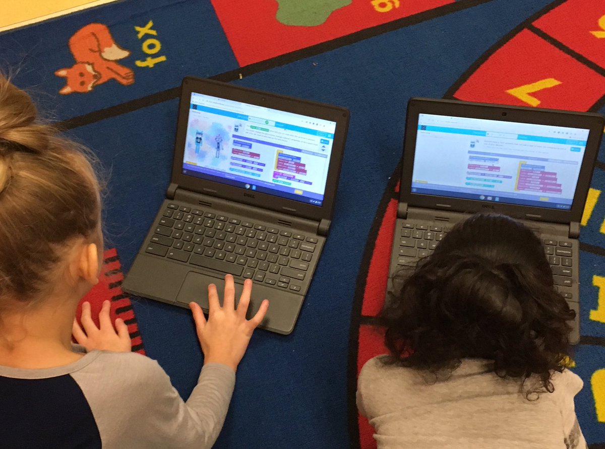 maxfieldl1's tweet image. Thanks @MrsUhls for sending your experts! I 💗 it when they teach each other! The conversations were amazing! They absolutely loved it! #JEisThePlaceToBe #CodingKinders