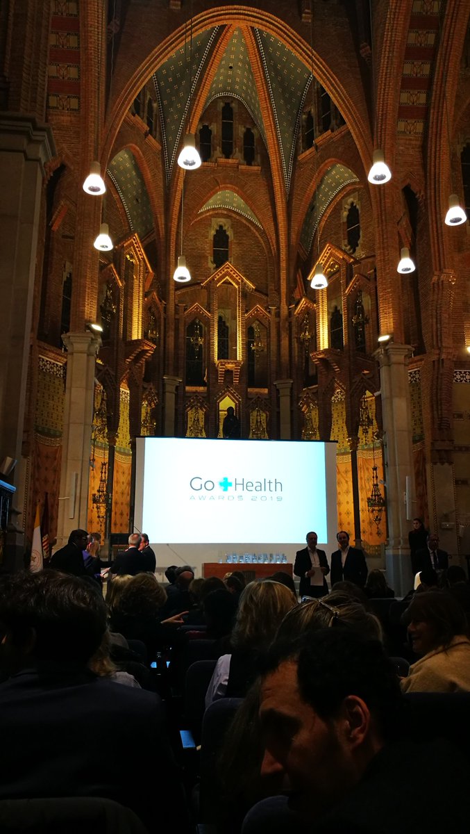 HelpingcancerTv's tweet photo. Ya estamos en la.entrega de premios de @GoHealthAwards en @UAOCEU !! https://t.co/7LNuc30FBC