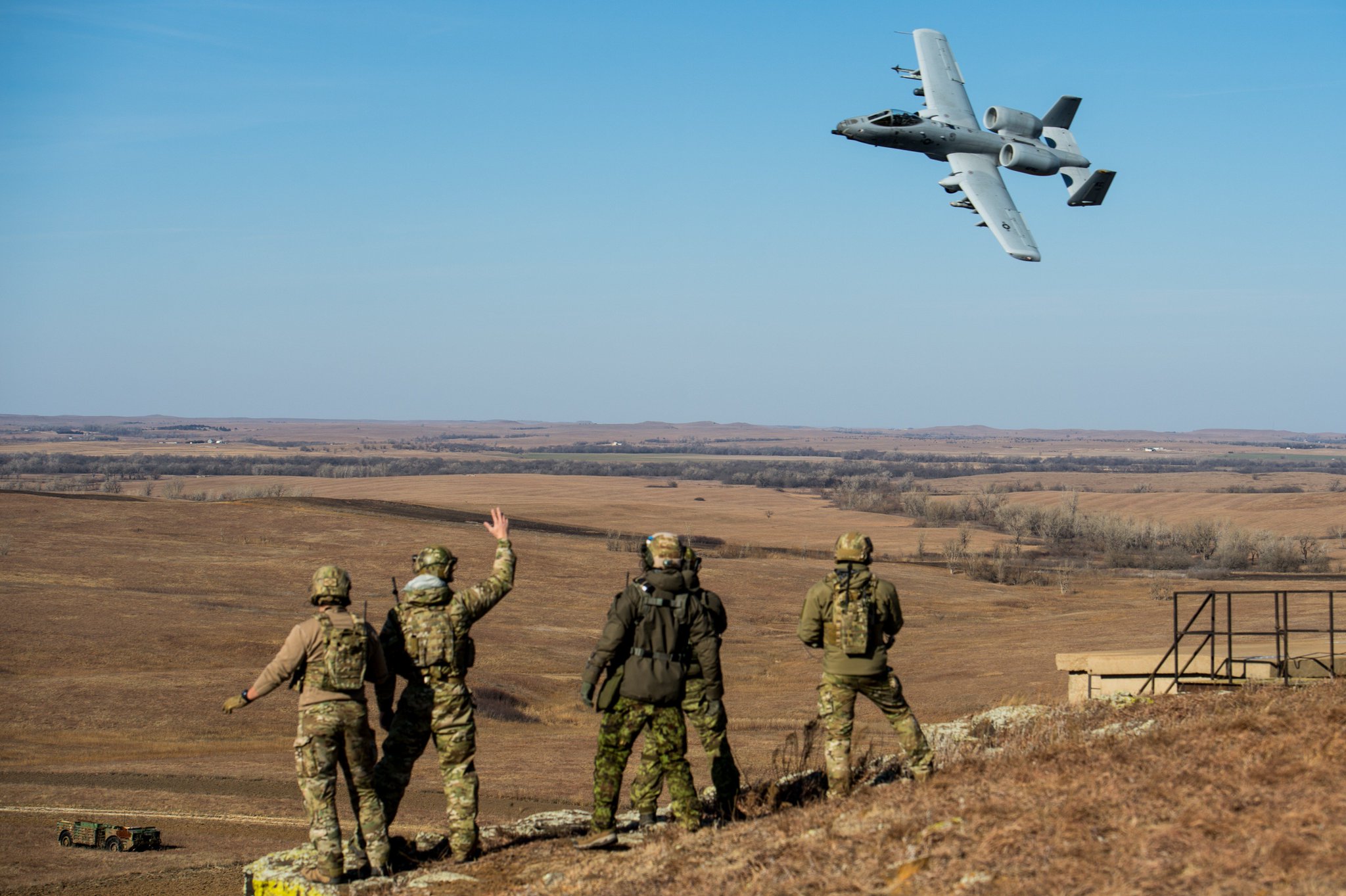 DxIRKG7X0AApMP4.jpg:large