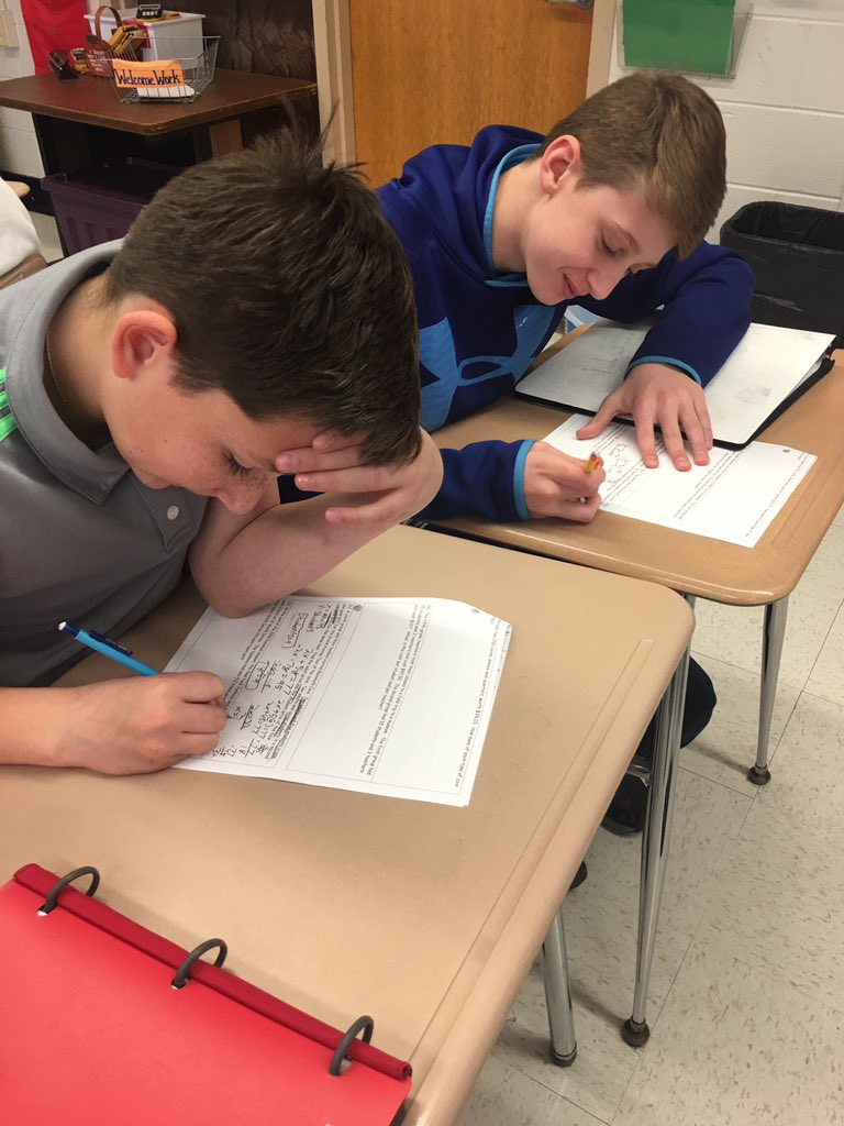 CattsMath's tweet image. Quiz tomorrow in Honors Algebra means focused study groups working together today!  #VIEWONEGOODTHING #proudofmystudents