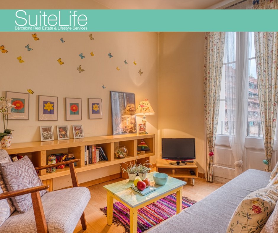 SuiteLifeBCN's tweet photo. This 45 squared meter flat located in the heart of vila de gracia has one big spacious room.
I really like the mix of the colors!
What do you guys think ?

Click here if you want to have more informations : https://t.co/bqGXbPfxPi https://t.co/iJnM6tpuzI