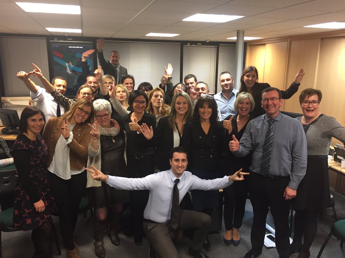 <a href="/ca_centrest/">Crédit Agricole Centre-est</a> / Top départ du lancement Schéma relations clients sur VDRD auprès des managers 👍 Merci aux intervenants et bravo pour vos témoignages 👏Engagement collectif au service de nos clients 😀