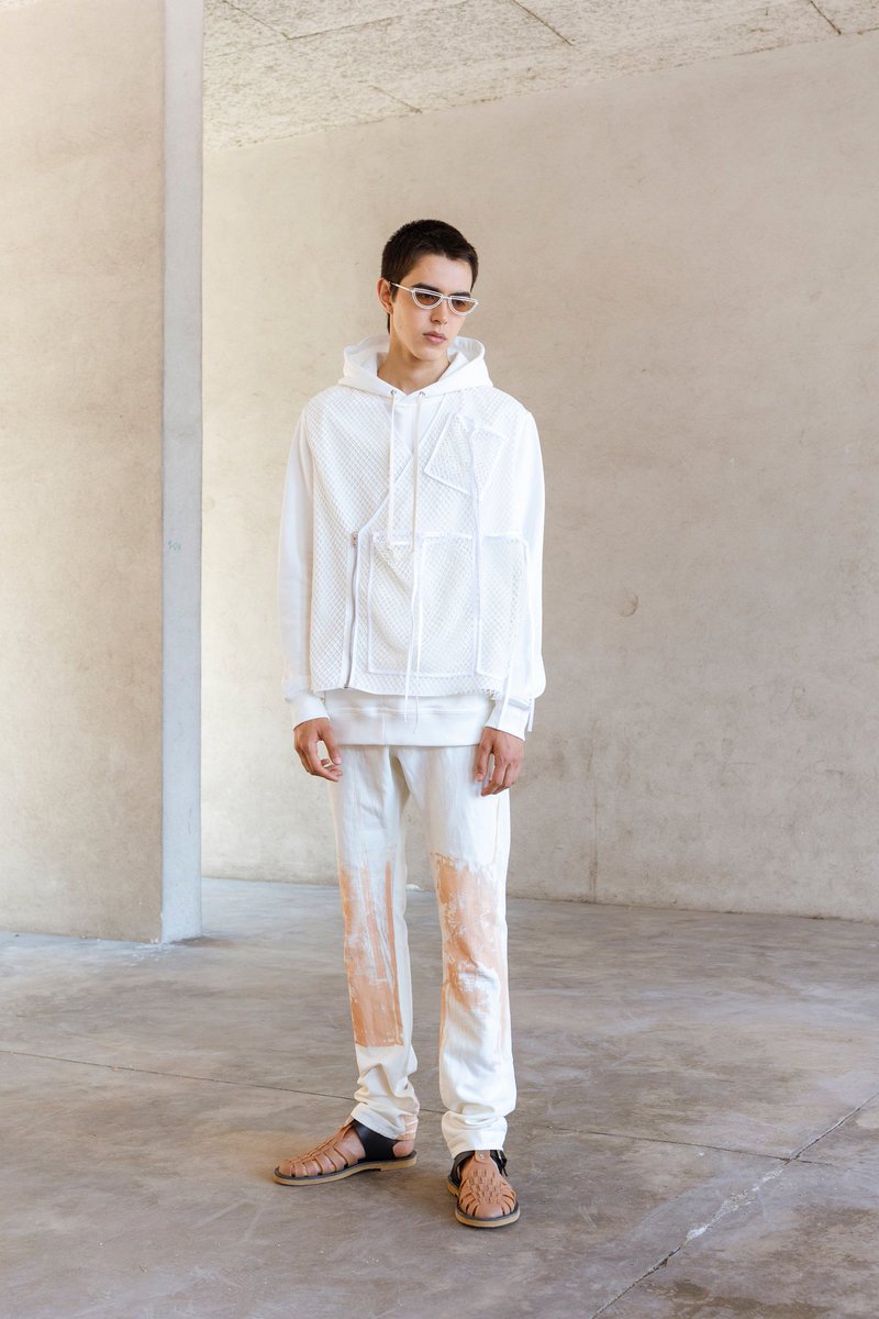 DamirDoma's tweet photo. Damir Doma Spring - Summer 2019. Picture by @marco_vignati #damirdoma #damirdomass19 https://t.co/Os9FIz3fyq