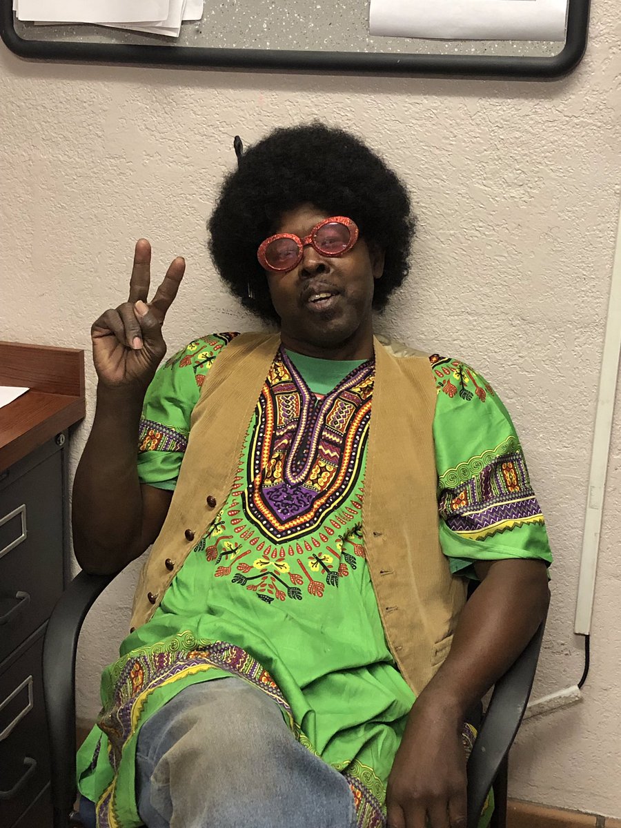 “The Sarge” throws it back to his favorite decade on throwback Thursday of staff appreciation week! @FloridaUPSers #TheIrregKing #TogetherWeAreUPS