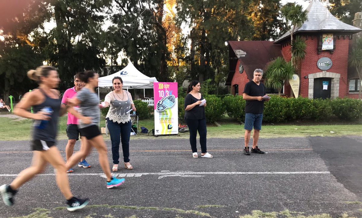 defensoriaPBA's tweet photo. Estamos inscribiendo para la 8va Maratón Sor María Ludovica en la #RepúblicaDeLosNiños.
Este miércoles y viernes, de 18 a 20hs, nos encontrás en la Estación Peter Pan. Acercate y sumate!
#CorriendoAyudás #DefendemosTusDerechos #DefensoríaPBA https://t.co/hdoaUh0UBa