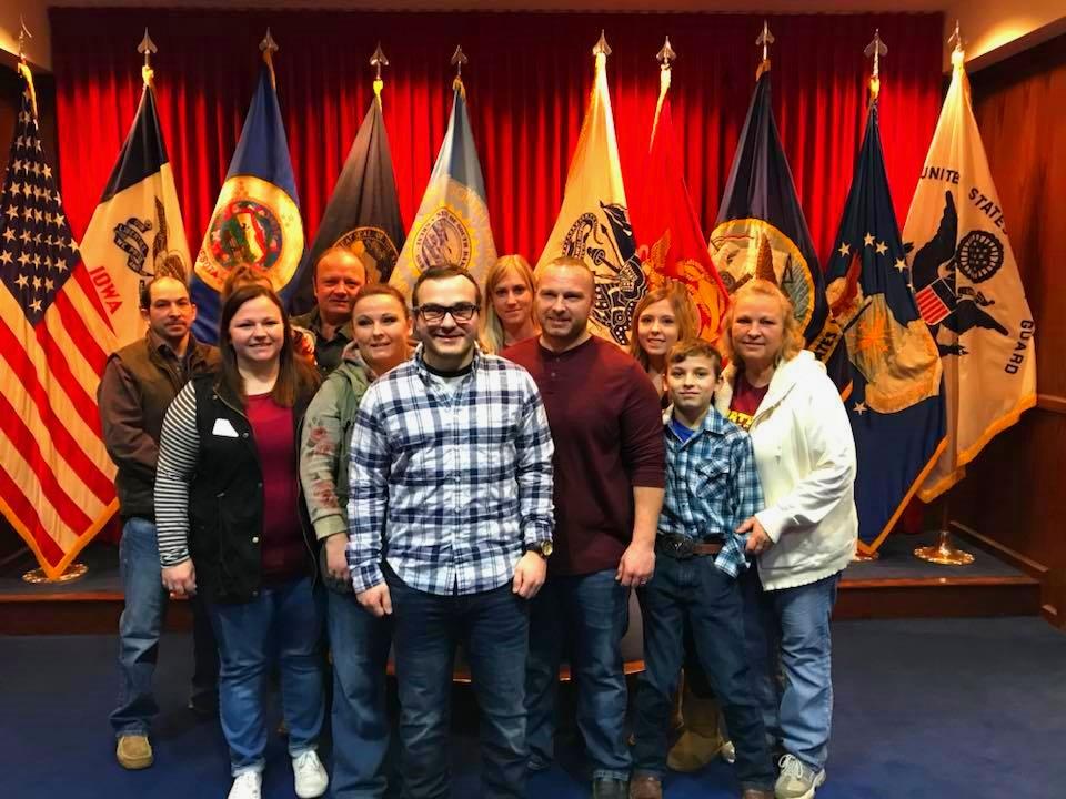 ArmyRecSiouxFal's tweet photo. Congratulations on enlisting into the United States Army, #PVT Brandon Bobzien! Some awesome #benefits await you and we’re happy to have you on the team! Don't spend that $10,000 enlistment bonus in one place!
#goarmymidwest #usarmy #armyteam https://t.co/8ipOJrJmiH