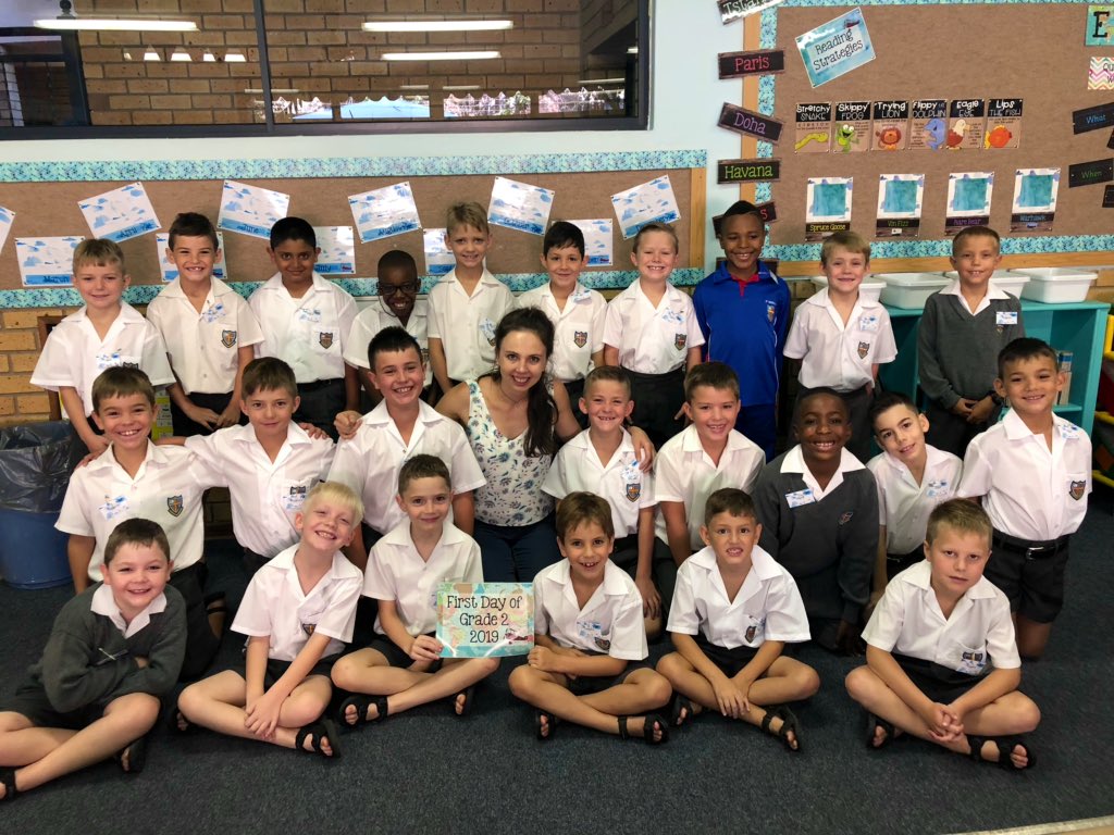 chels_harrup's tweet photo. A fantastic start to Grade Two. So excited to watch these boys soar above the clouds and reach for the stars. #planes #activelearning @BenniesJP https://t.co/qx1hCtxndO