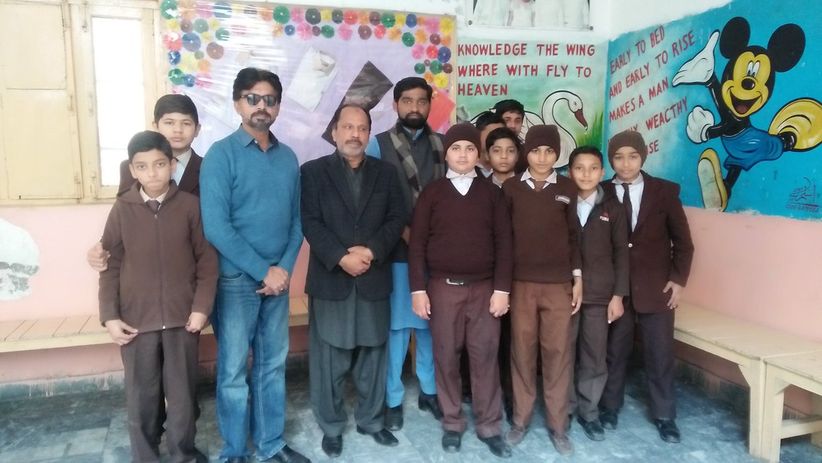 ElaanLive's tweet photo. چونیاں : مقامی سکول میں منشیات کے حوالہ سے آگاہی مہم کا آغاز کر دیا گیا 
ہماری آنے والی نسل کو اس ناسور سے آگاہی کی اشد ضرورت ہے کامران اشرف 
پنجاب حکومت کی تعلیمی اداروں کو منشیات سے پاک کرنے کا عزم قابل ستائش ہے عامر تقوی 
@SchoolEduPunjab 
#drugspolicy @Kamrania_ https://t.co/qFyy2XiBNN