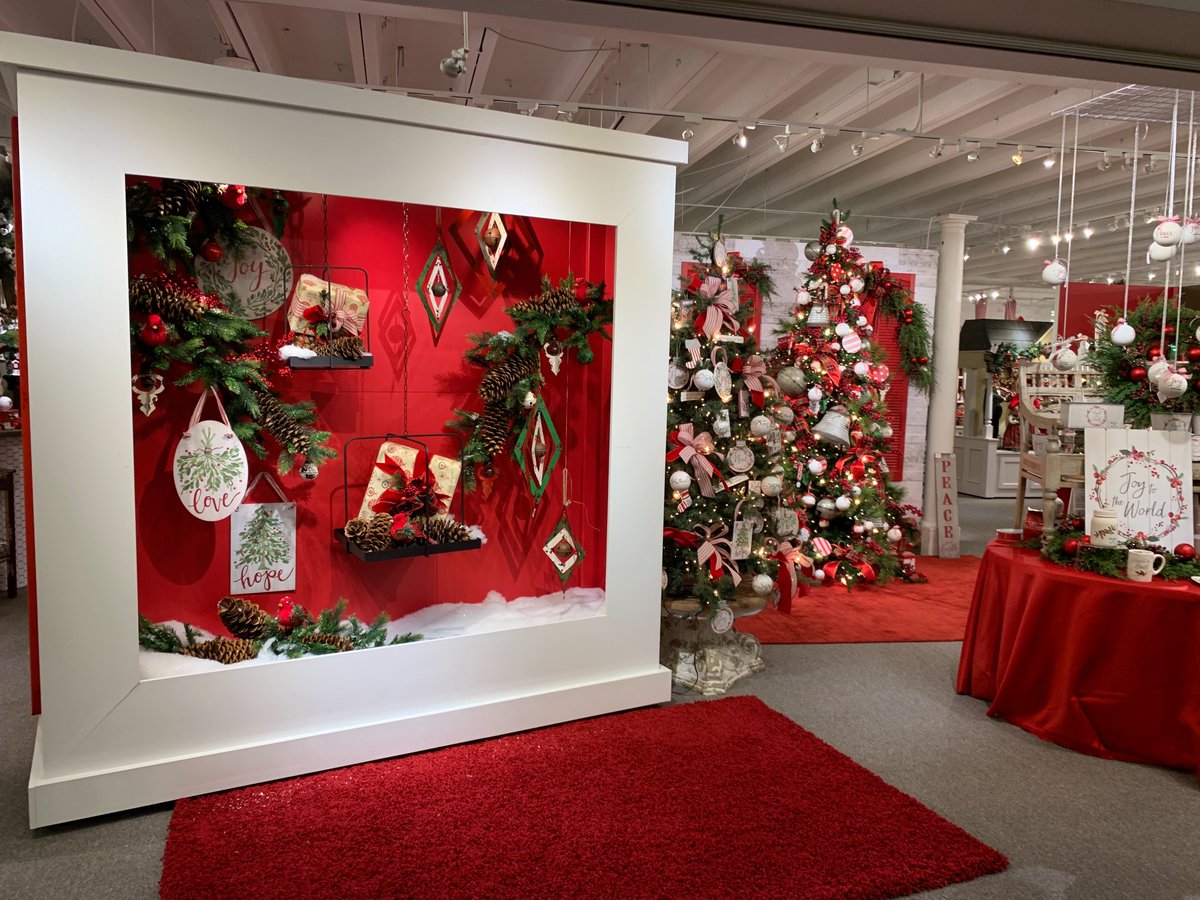 burton_BURTON's tweet photo. Our New Holiday 2019 Collections are stunning! Come see them all at the @DallasMarket in the Trade Mart Building, Showroom 1121. #dallasmarket
#burtonandburton #burtonandburton https://t.co/kPZZYg78O0