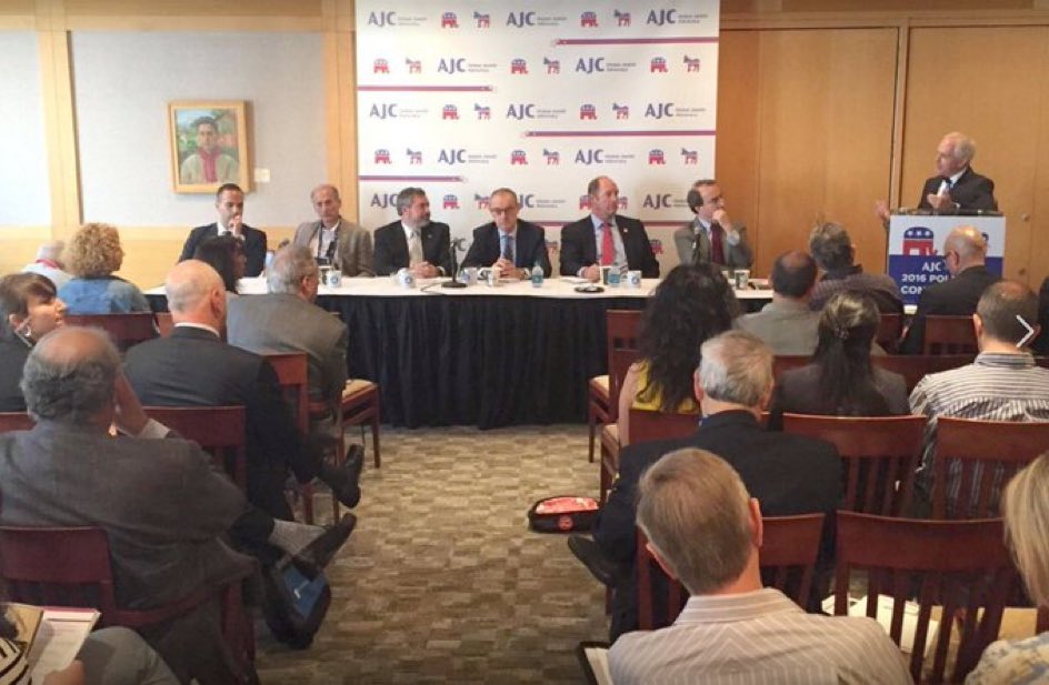 DxIaYwBX0AEEww7?format=jpg&name=medium