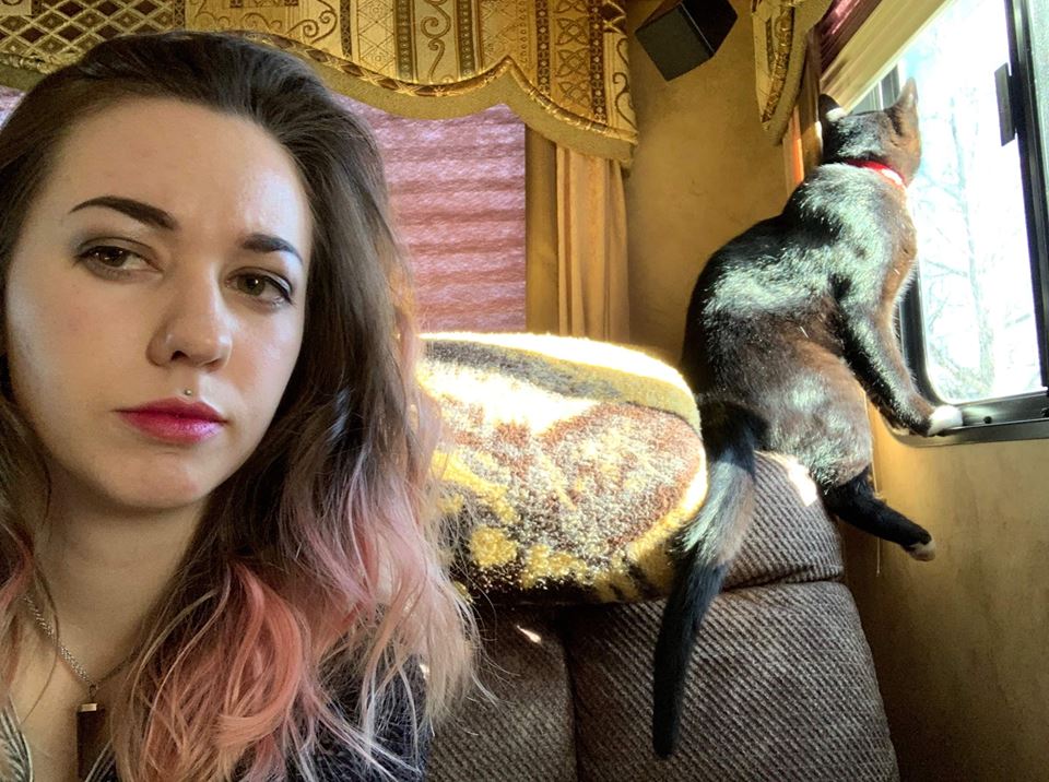 This cat is so weird! He thinks he’s people... and a little distracting while filming ha! 
Happy Thursday everyone! Any fun weekend plans? #catsarecrazy #weekendiscoming #diymusician #indierock #behindthescenes