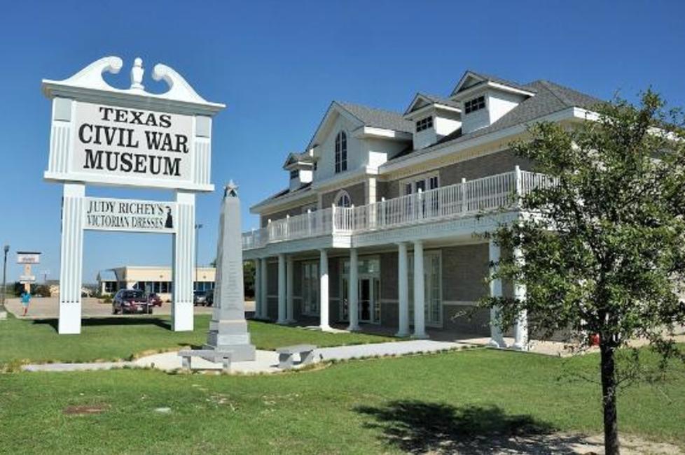 BudgetInn_TX's tweet image. Did you know that the Texas Civil War Museum in Fort Worth houses the largest private Civil War collection west of the Mississippi River?  Be sure to check it out while you in town!  #BudgetInn #FortWorth #TX