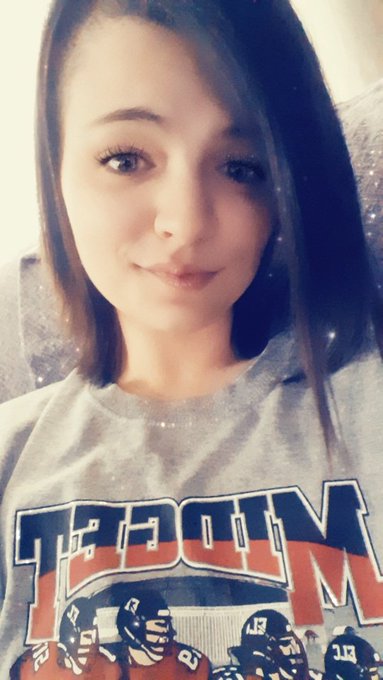 Follow me Instagram Katie_kalexx https://t.co/AyMU1T9ACP