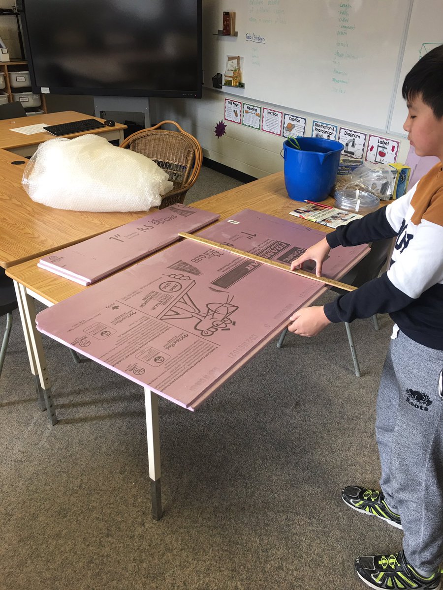 Mr_Borges's tweet photo. Building the insulated enclosure to help regulate the temperature of the salmon hatchery. @TDSB_STEM @TheTorontoZoo  #aqualinks #bringbackthesalmon https://t.co/LYlgRDURJV