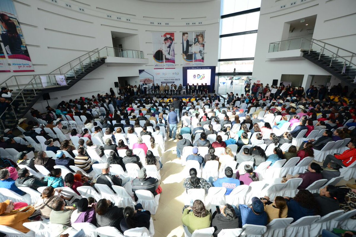 AispuroDurango's tweet photo. Damos inicio al Programa “Pañales para Adulto” en coordinación con el @DIF_Durango y @SEDESOE, donde entregamos cerca de 500 mil pañales en beneficio de poco más de mil 500 familias, cantidad que buscaremos ampliar año con año. https://t.co/yqNxgQm2XM