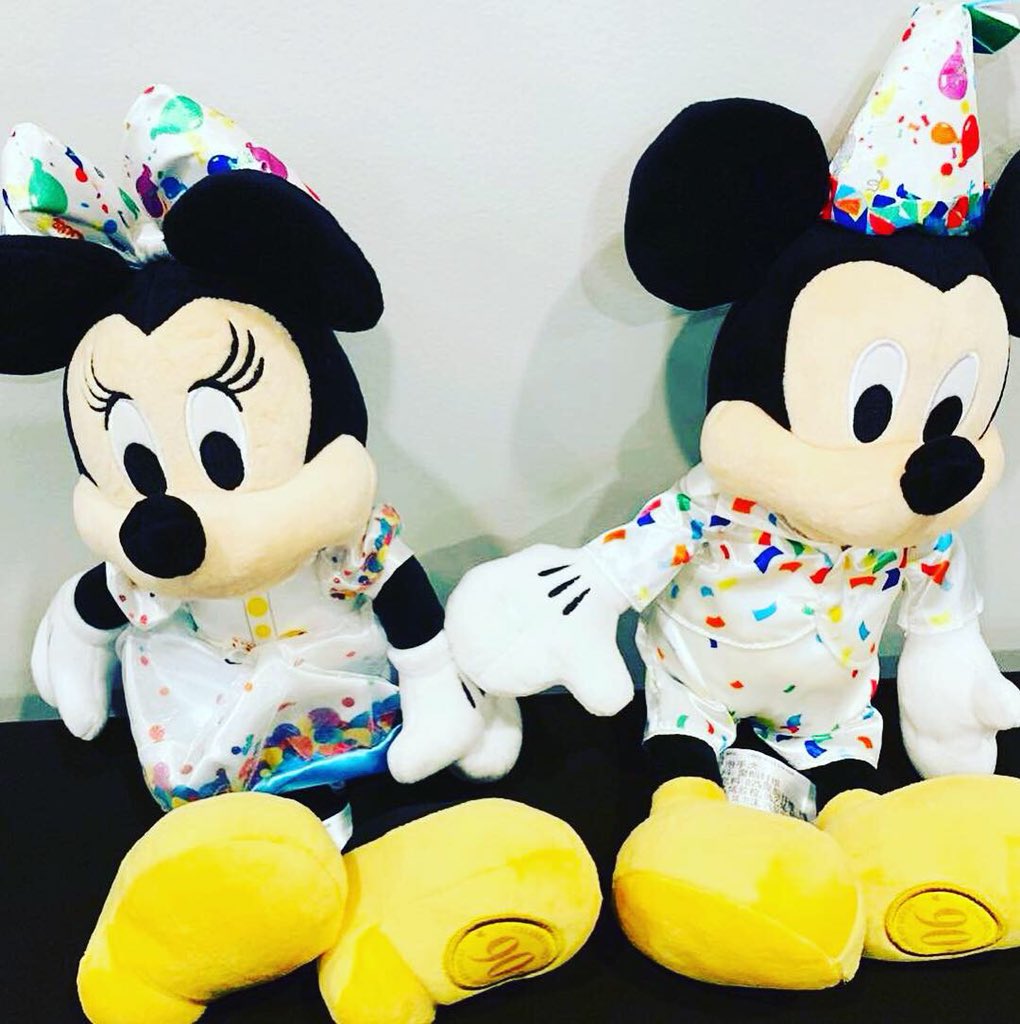 Central_mx's tweet photo. #MickeyMouse sigue festejando su cumpleaños y nos invitó a conocer todas las sorpresas que se están preparando para este año en @waltdisneyworld #90mickey 🎉🎂🎈🎊 https://t.co/DZsFGVlja6