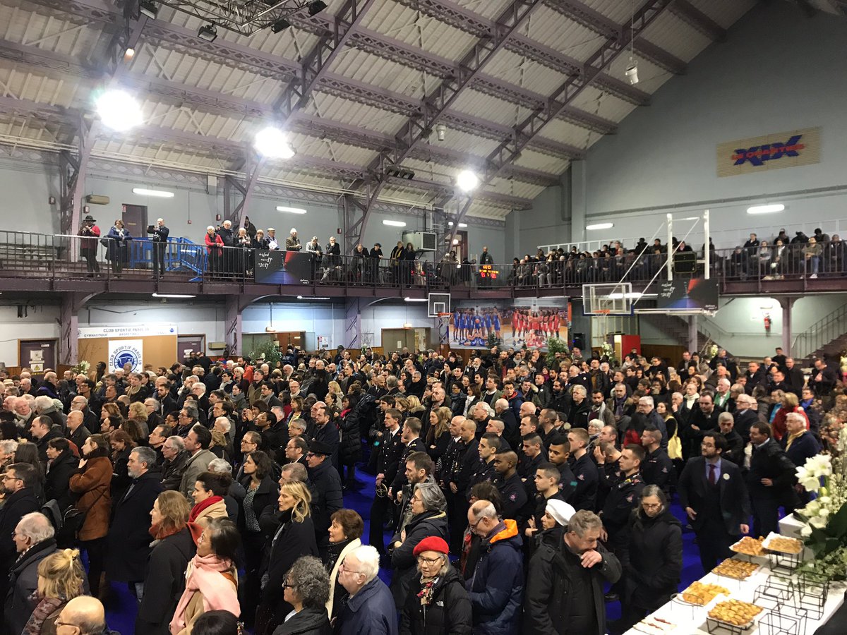 #VoeuxParis19 Je vous invite à nous rejoindre le 7 février pour la 2e #NuitDeLaSolidarité. 1 temps d’action pour sortir de l’invisibilité les femmes et les hommes, savoir qui et combien ils sont pour mieux adapter les dispositifs d’hébergement. La rue n’est jamais une solution!