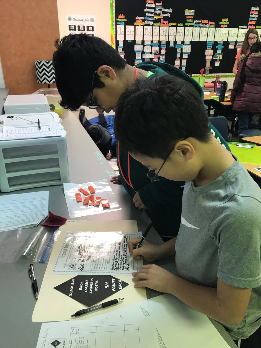 MrsElrod5's tweet photo. Loved seeing "fun on the slopes" brought to summarizing and fractions. The impact on student engagement was clear in this imaginative, cross-curricular lesson! #PLBingo2018 @McSpeddenES @TadlockElem @BlakeneyChries1 https://t.co/AdvxiFoiEf