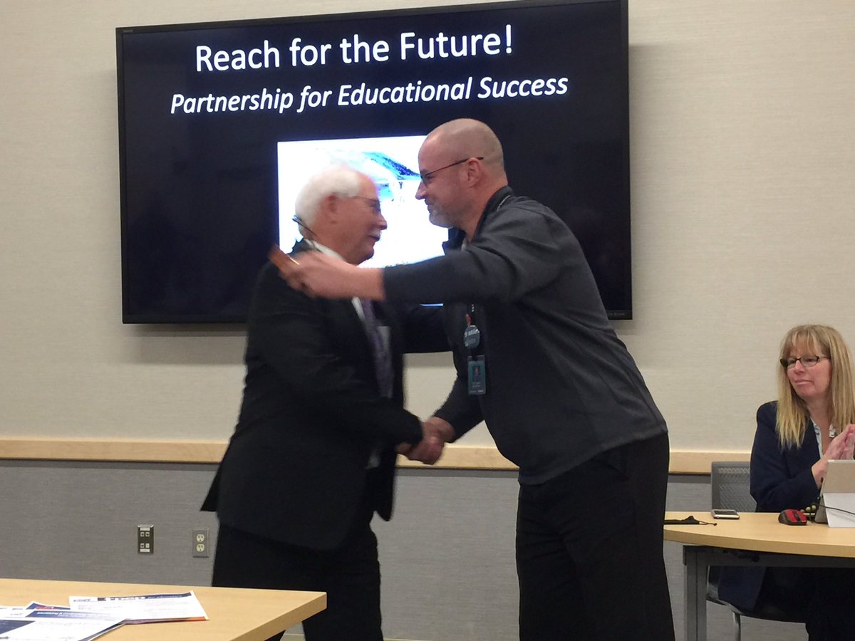 Congrats to Dr. Gene Sharratt for his outstanding service to public education in WA state. Today Gene received NEWESD 101’s Spirit of Leadership Award. His passion & advocacy inspires school leaders in our region & around the entire state.