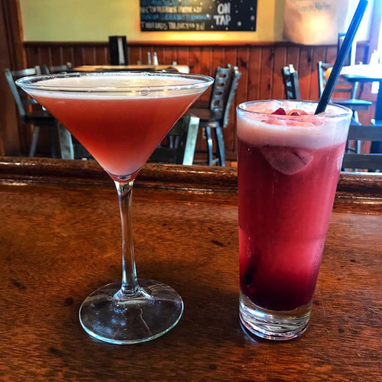 Who’s thirsty? 
French Martini $8 hh $10 reg 
Raspberry Pom Pom $5 hh $8 reg
#happyhour #cthappyhour #southington