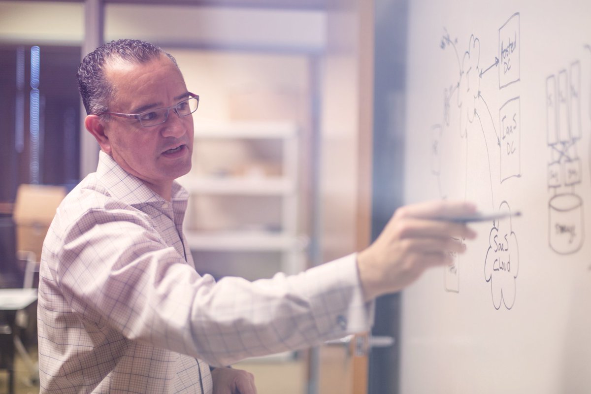 The “cloud” is not a one size fits all technology. T he best #cloudsolution providers and can provide manageable solutions to your company’s complex #ITneeds: bit.ly/2QTOOYU