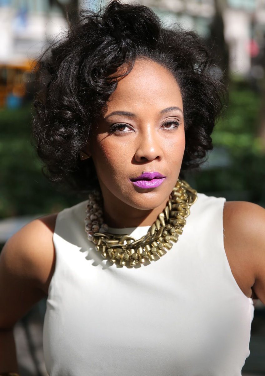 NEW on @WMCLive! @TheRobinMorgan on NASA’s Ultima Thule flyby, Trump’s televangelist con, and R. Kelly. Guest: Investigative journalist Sylvia A. Harvey on her major exposé about COIP (Children of Incarcerated Parents). HERE: https://buff.ly/1PreW1h