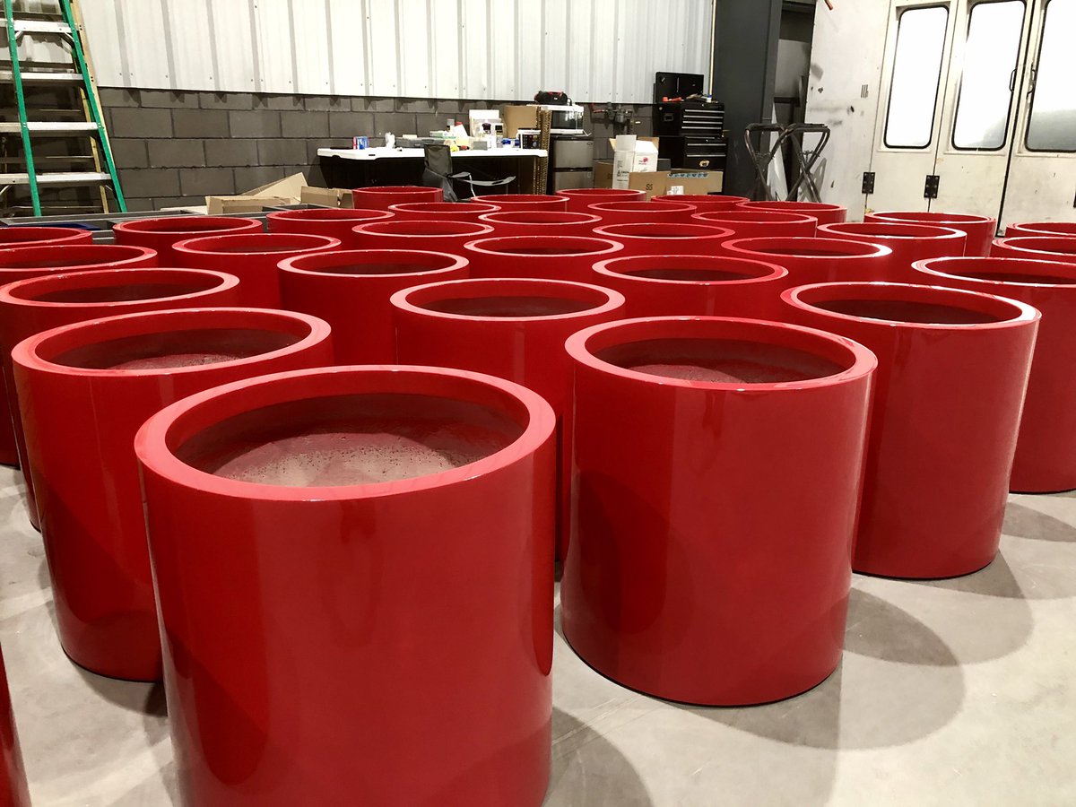 NewPro's tweet image. Red Hot fiberglass cylinder planters ready for packaging. Get the same look &amp;gt;&amp;gt;&amp;gt; newprocontainers.com/rio-grande-rou…