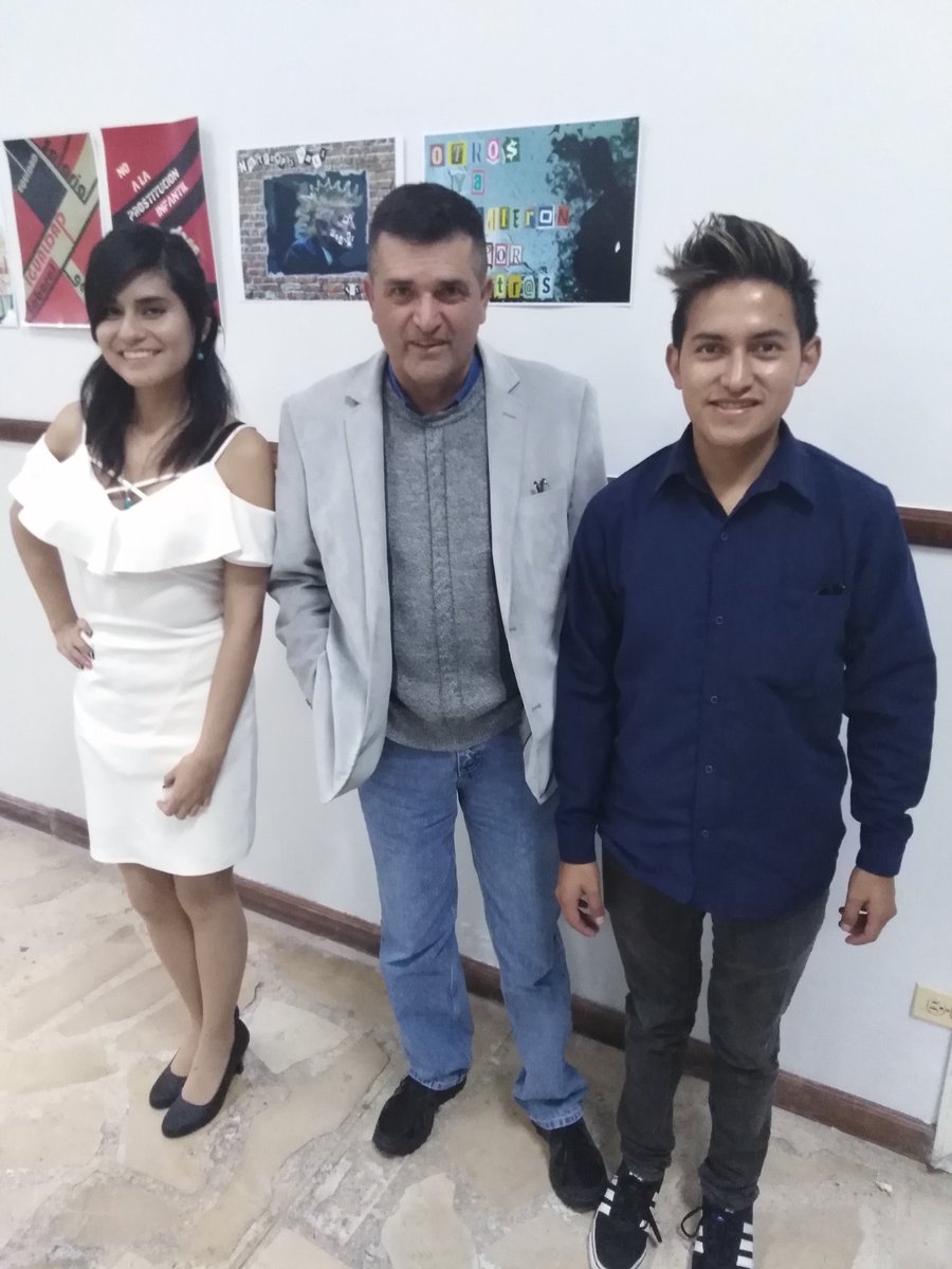 ElCucoMerizalde's tweet photo. #EstaMiradaCambióElMundo Auditorio Pedro Jorge Vera de la Facso - UCE. Héctor Cedeño presente. #AnzueloDeMiradas https://t.co/FTNd7TqMxx